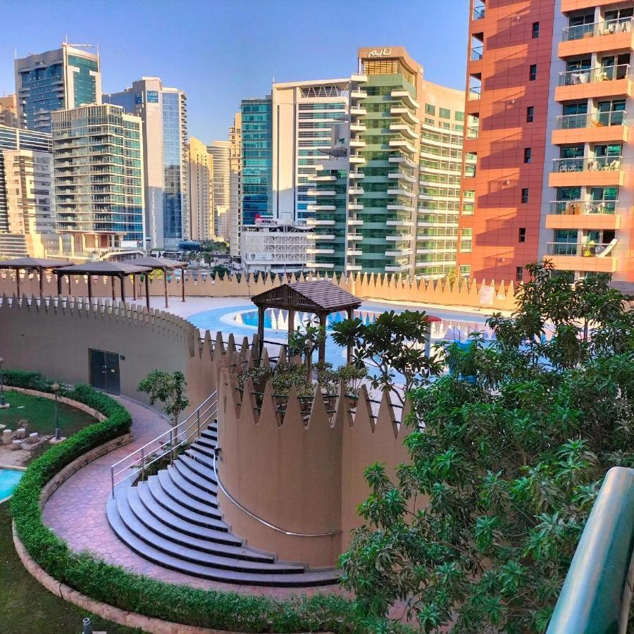 Nomad Partition Room In Barsha Heights 3 Mins To Icm Metro ดูไบ ภายนอก รูปภาพ