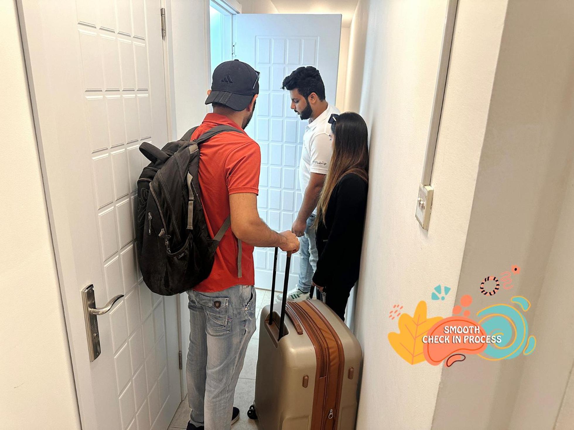 Nomad Partition Room In Barsha Heights 3 Mins To Icm Metro ดูไบ ภายนอก รูปภาพ
