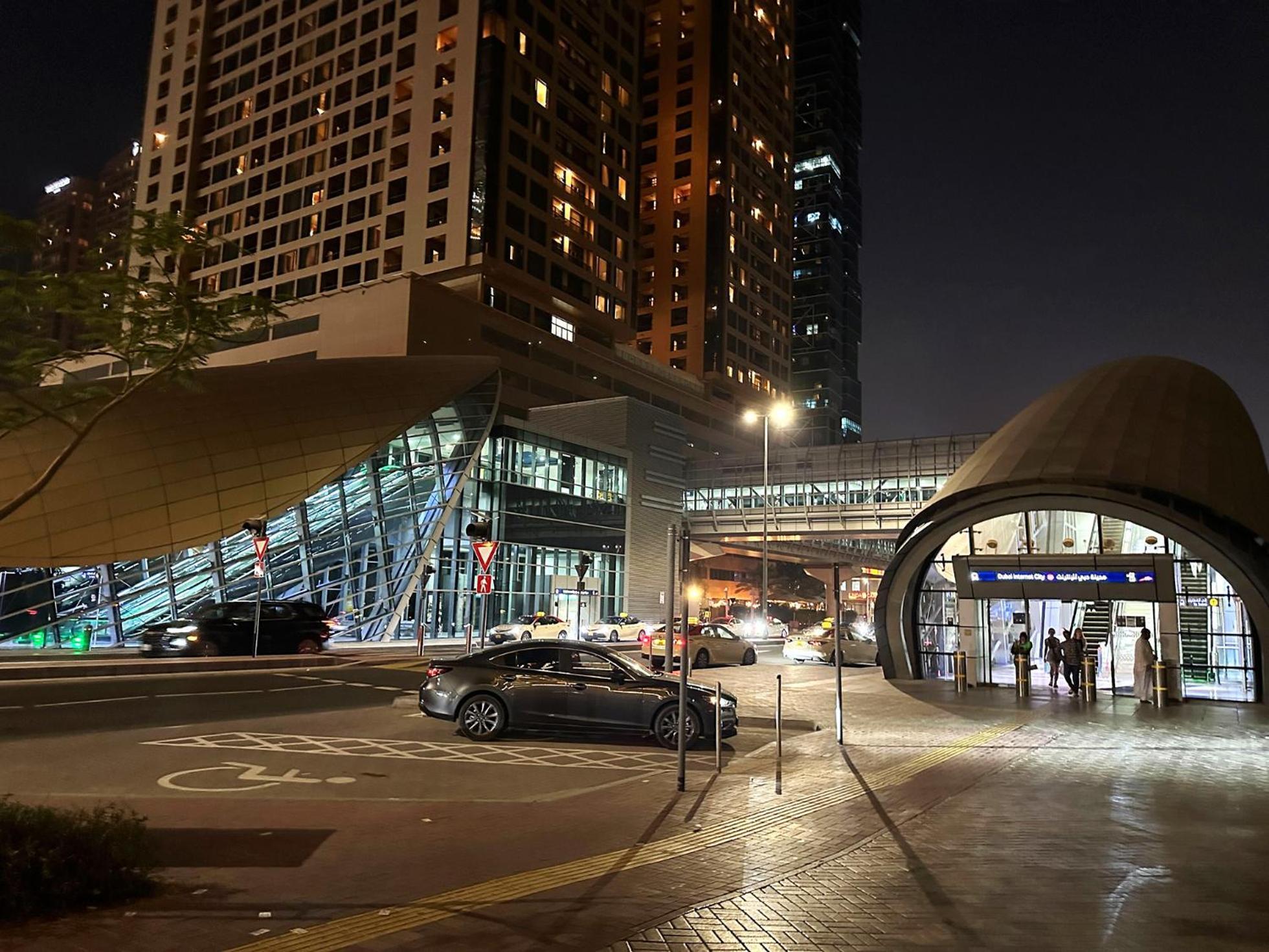 Nomad Partition Room In Barsha Heights 3 Mins To Icm Metro ดูไบ ภายนอก รูปภาพ